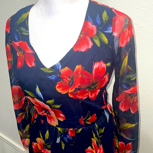 Hollister backless floral dress size XS - Picture 3 of 6
